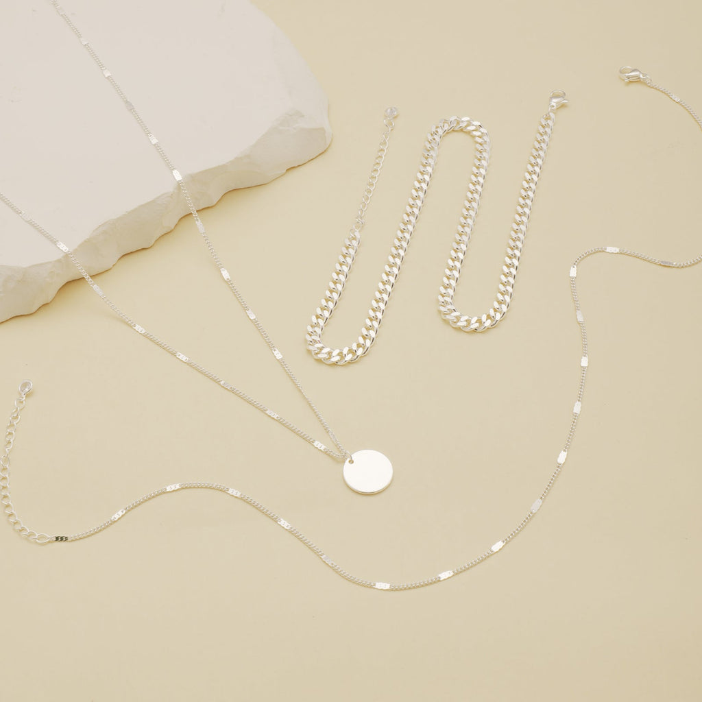 Gosfry Layered Pendant Necklaces