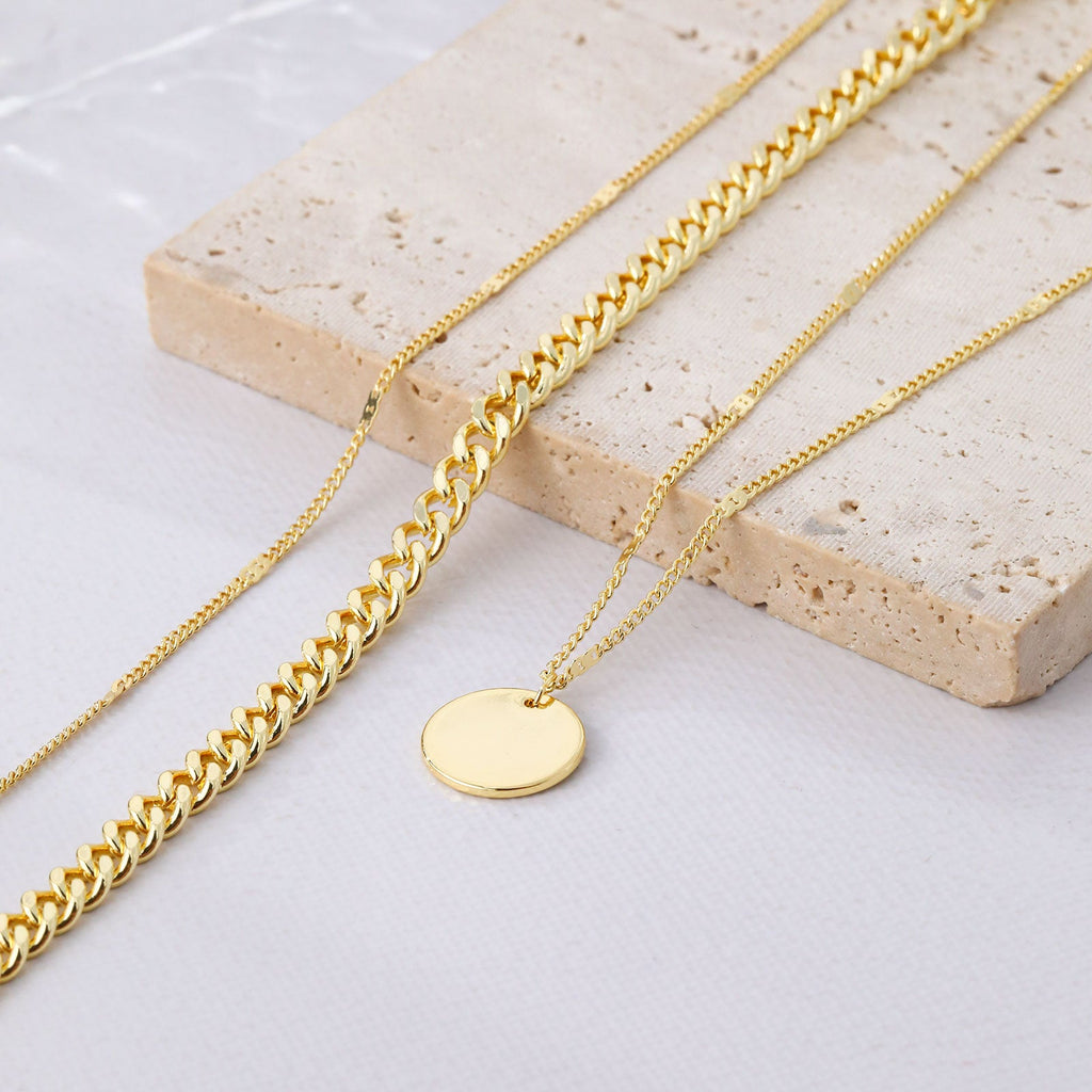 Gosfry Layered Pendant Necklaces