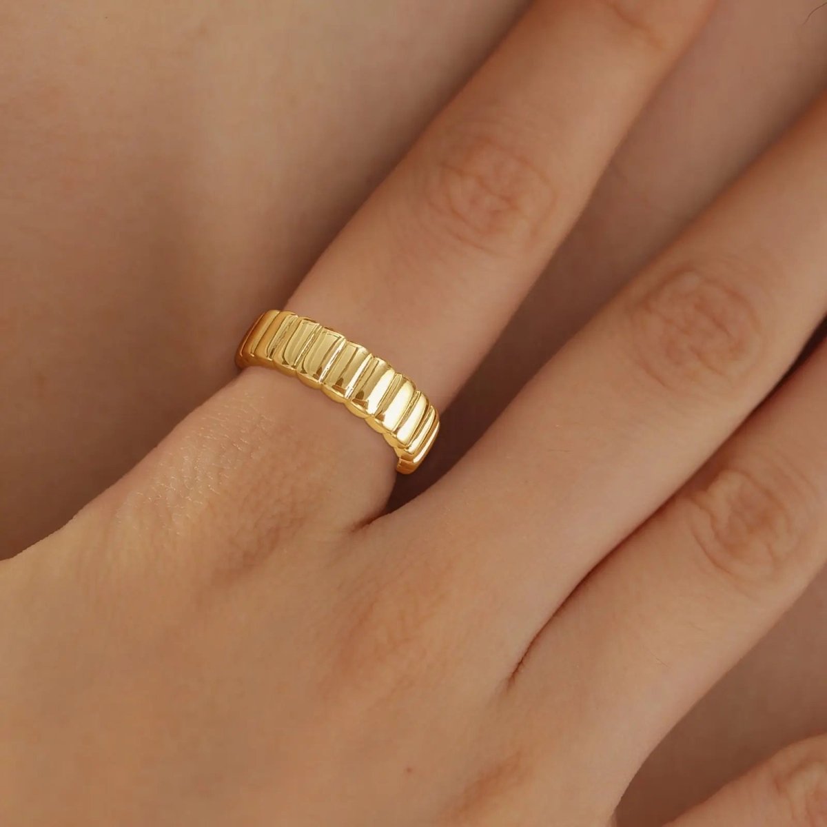 Gosfry Gold Stripe Rings Size 6 - 9 - GOSFRY