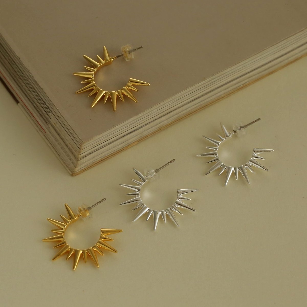 Gosfry Sun Shaped Hoop Earrings - GOSFRY